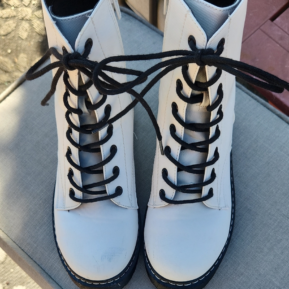 Forever 21 White and Black Combat Boots Size 7.5